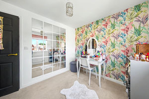 Masefield Avenue Holmewood